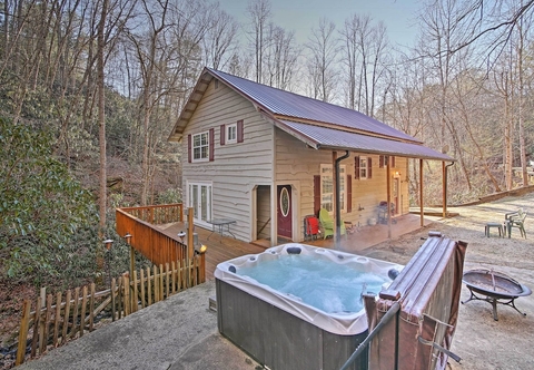 Others Bryson City Cottage w/ Hot Tub & Waterfall Views!