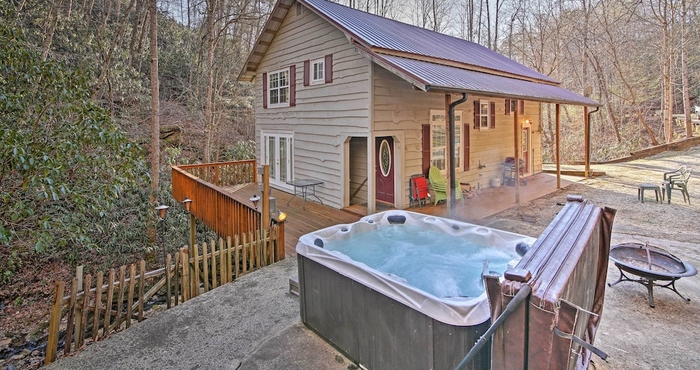 Others Bryson City Cottage w/ Hot Tub & Waterfall Views!