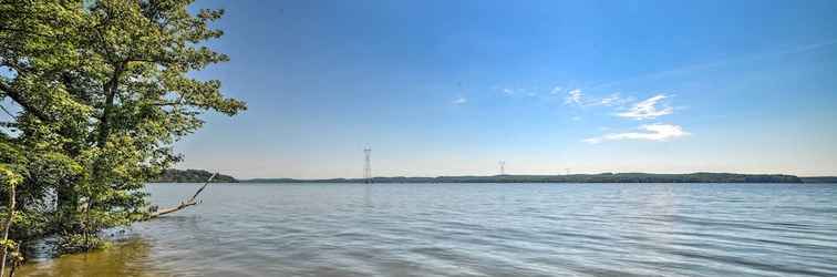 Lainnya Waterfront Tennessee Home on Kentucky Lake w/ Deck