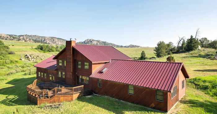 อื่นๆ Remote WY Ranch w/ 170 Acres & Views Galore!