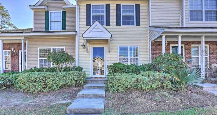 Others Charleston Townhome ~ 13 Mi to Sand & Surf!