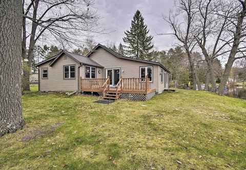 Others Lakefront Home W/seasonal Dock - 2 mi to Skiing!