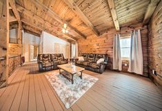 Others 7 Panama Cabin on 36 Acres w/ Hot Tub & Trails!