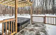 Khác 3 Secluded Panama Cabin on 36 Acres w/ Hot Tub!