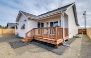 Others 4 Ocean Shores Home w/ Game Room - Walk to Beaches!