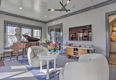 其他 2 Classic Teaneck Colonial Home With A Modern Touch