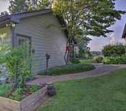 Others 3 Cabin at Lambfarm Horses w/ Fire Pit + Deck