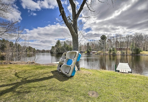 Others Lakeside Cabin w/ Fire Pit: Near Pine Point Park!