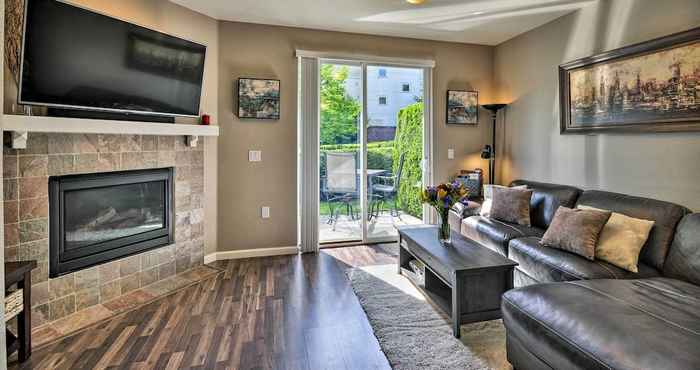 Others Modern Vancouver Townhome - Right on Main St!