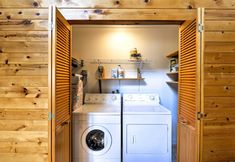 Others 5 Ashland Cabin on 170 Acres w/ Mtn Views & Sauna!