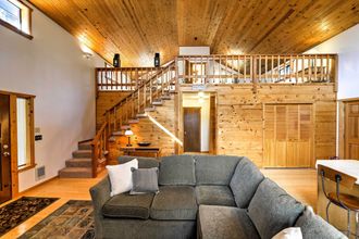 Others 4 Ashland Cabin on 170 Acres w/ Mtn Views & Sauna!