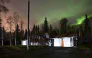 Others 3 North Pole Escape w/ Deck & Aurora Lights Views!