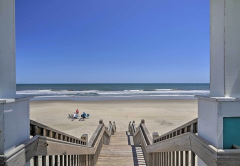 Others Stylish Coastal Home: Walk to Corolla Beach!