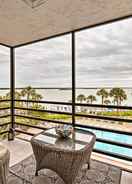 Ảnh chính Lovely Marco Island Condo w/ Private Bay View