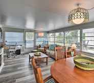 Others 5 Colorful, Pet-friendly Home Near Ormond Beach