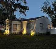 Others 7 Tampa Bay Area Cottage w/ Gas Grill and Fire Pit!