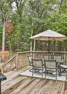 Imej utama Charming Pentwater Home w/ Fire Pit & Yard!