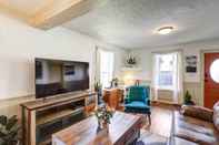 Lainnya Charming Montrose Family Home: Block to Downtown!