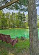 Imej utama New! 'the Red Pine Cabin' w/ Private Pond & Dock!