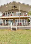 Imej utama Waterfront House w/ Decks, Dock + Boat Slip!