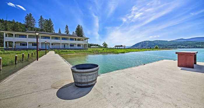 อื่นๆ Massive, Grand Chic Getaway on Pend Oreille River!