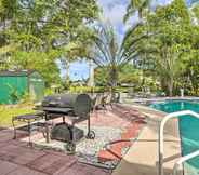 Others 6 Vibrant Largo Home: Heated Pool, Lake Views!