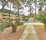 Others 7 Bright Hilton Head Condo w/ Pool & Beach Access!