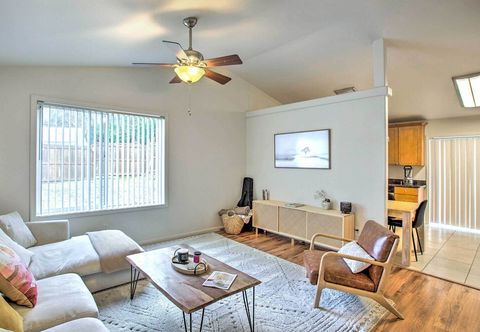 其他 Family-friendly Tacoma Home w/ Private Yard!