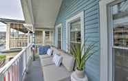 Others 2 Ocean Grove Apt. w/ Balcony: 1 Block to the Beach!