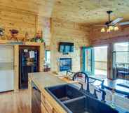 Others 4 Cozy Bryson City Cabin - 2 Miles to Downtown!