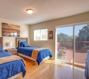 Lainnya 4 Vallejo Home W/spacious Deck, Hot Tub & Views