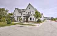 Lainnya 5 Riverfront Sheboygan Townhome w/ Grill!