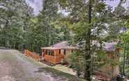 Others 2 Murphy Cabin: Hot Tub, Hammocks, Fire Pits!