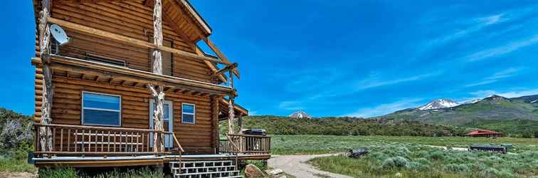 Others Cabin w/ Fire Pit, Views & Bbq: 18 Mi to Moab!