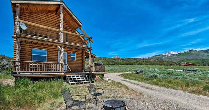 Others Cabin w/ Fire Pit, Views & Bbq: 18 Mi to Moab!