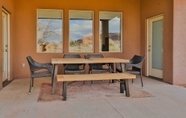 อื่นๆ 3 Bright Modern Abode - 32 Miles to Zion Nat'l Park!