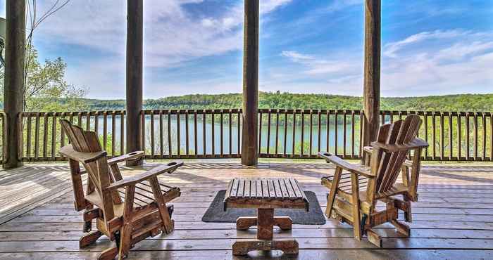 Others Spacious Cabin on Dale Hollow Lake W/hot Tub!