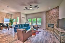 อื่นๆ Newly Constructed Mansfield Home w/ Fenced Yard!