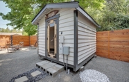 Lain-lain 2 Farmhouse w/ Private Hot Tub < 1 Mile to Birch Bay