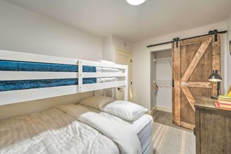 อื่นๆ 4 Farmhouse w/ Private Hot Tub < 1 Mile to Birch Bay