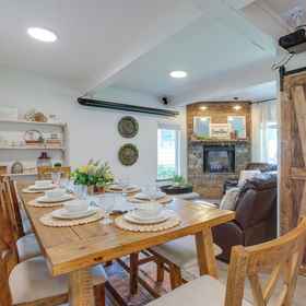 Primary image1小於一英里至白楊灣的農舍附私人熱水浴缸,Birch Bay Waterslides飯店