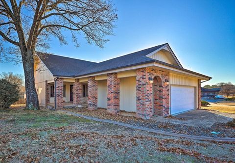 其他 Bella Vista Retreat With Pool, On Golf Course!