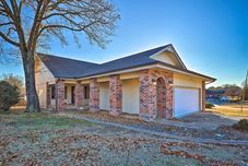 其他 Bella Vista Retreat With Pool, On Golf Course!