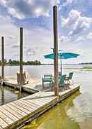 Imej utama Home on Jordan Lake w/ Shared Dock & Boat Slip!