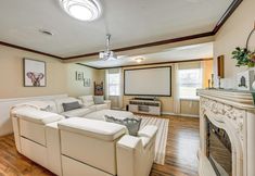 Lainnya 3 ~ 1 Mi to Dollywood: Family Home w/ Pool & Hot Tub