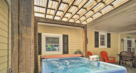 Lainnya 2 ~ 1 Mi to Dollywood: Family Home w/ Pool & Hot Tub