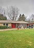 Imej utama Spacious South Haven Home ~ 1 Mi to Lake Michigan!