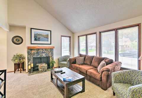 Lain-lain Modern Anchorage Townhome: 8 Mi to Downtown!