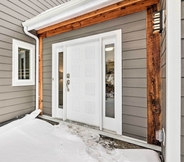 อื่นๆ 7 Anacortes Home w/ Views of Puget Sound