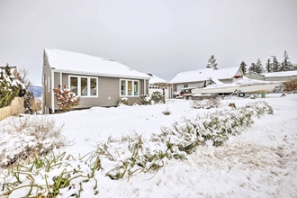 อื่นๆ 4 Anacortes Home w/ Views of Puget Sound